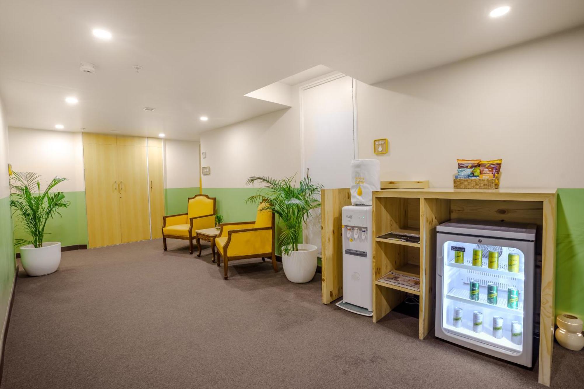 Bloom - Karol Bagh Hotel
